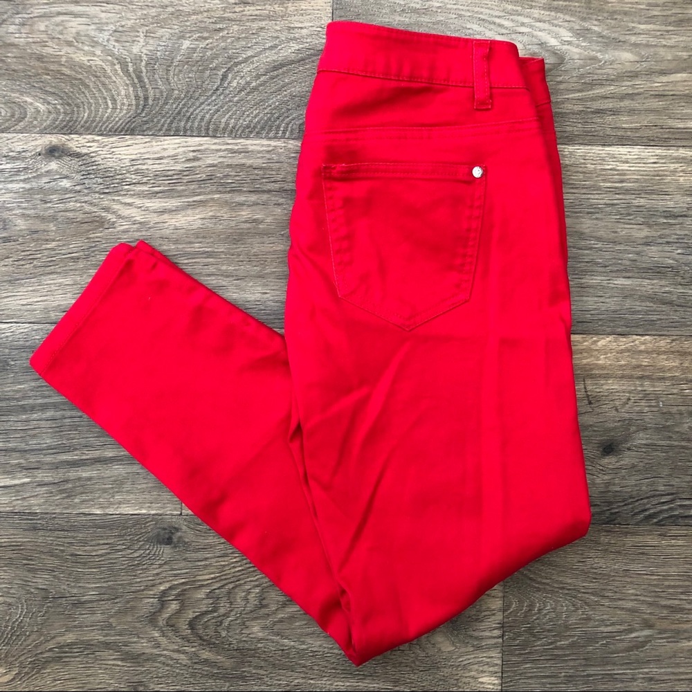 Celebrity Pink Red Capri Pant